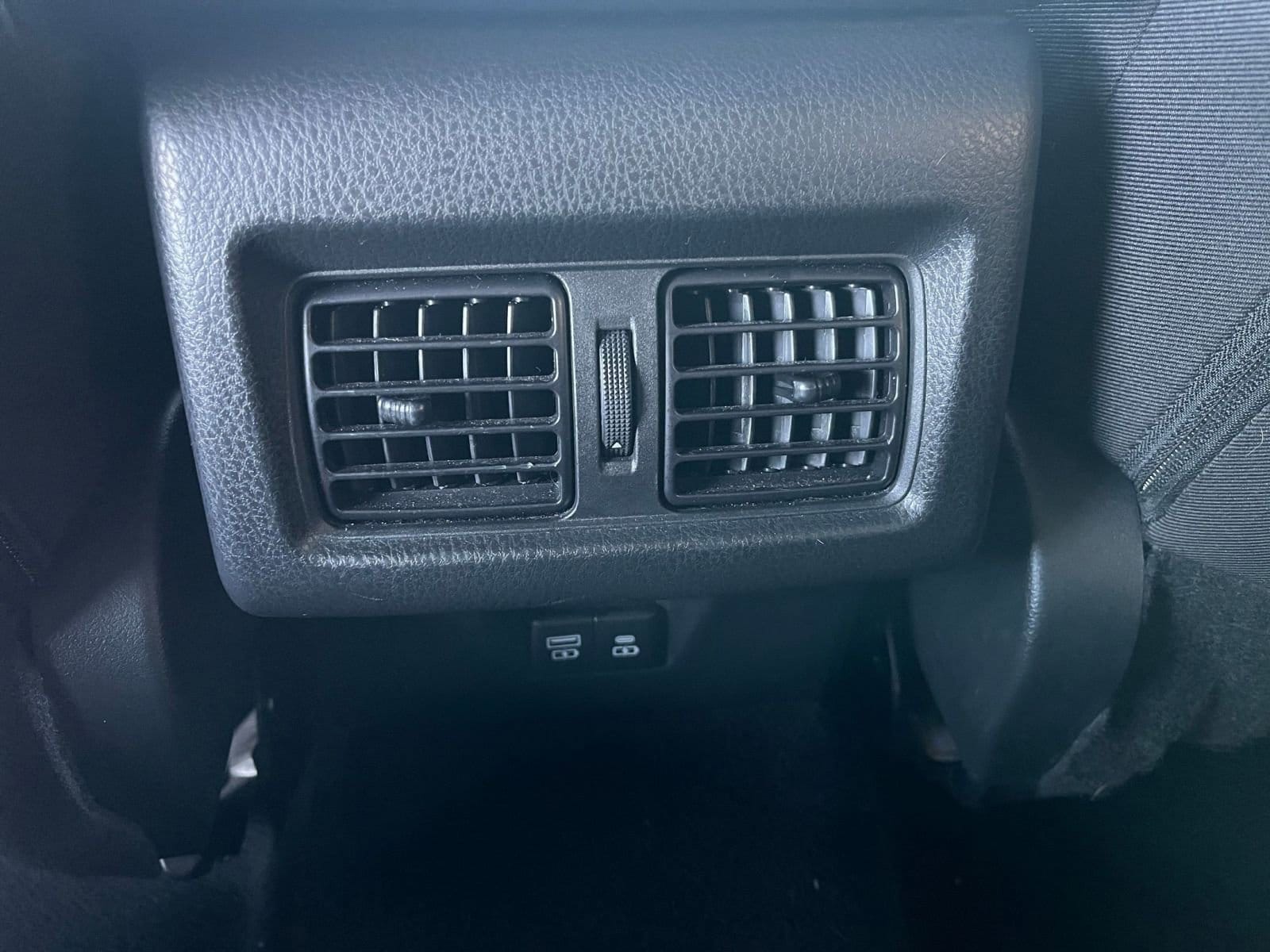 Thumbnail: 2025 Toyota Camry - 23