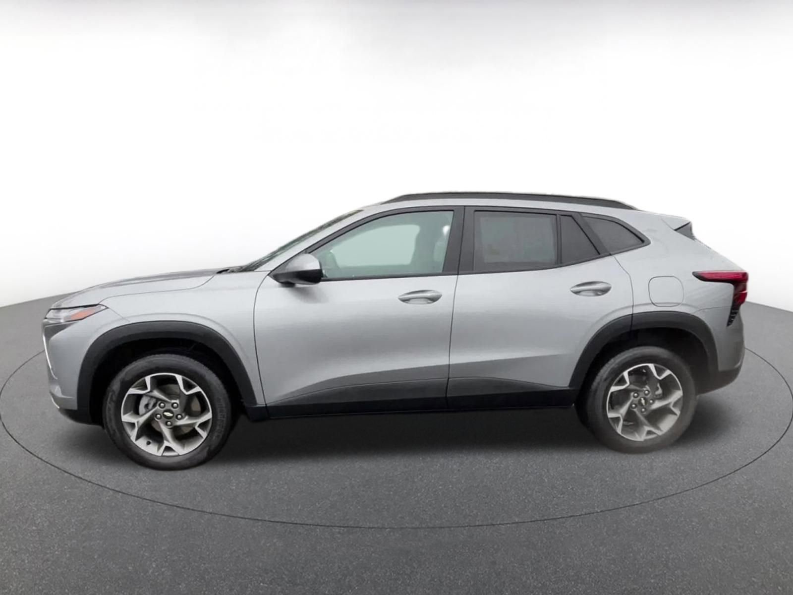 Thumbnail: 2025 Chevrolet Trax - 9