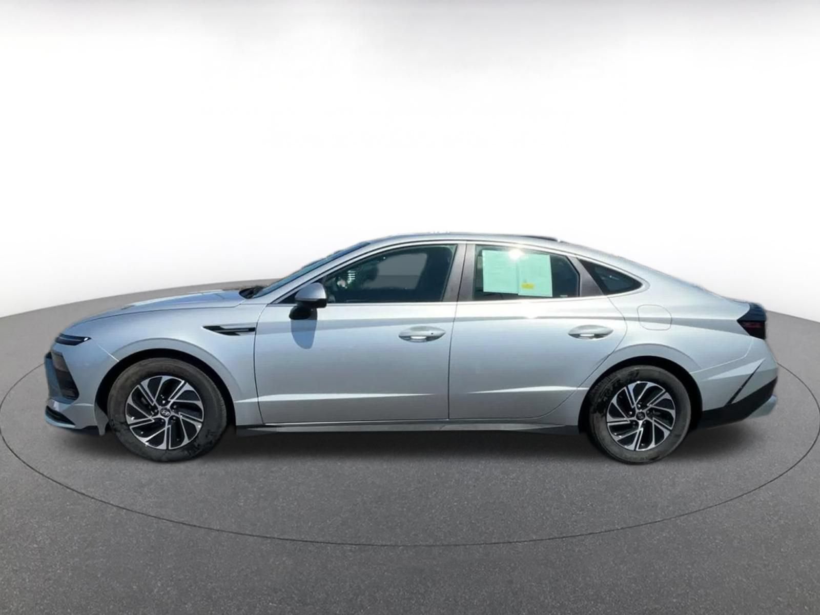 Thumbnail: 2026 Hyundai Sonata - 10