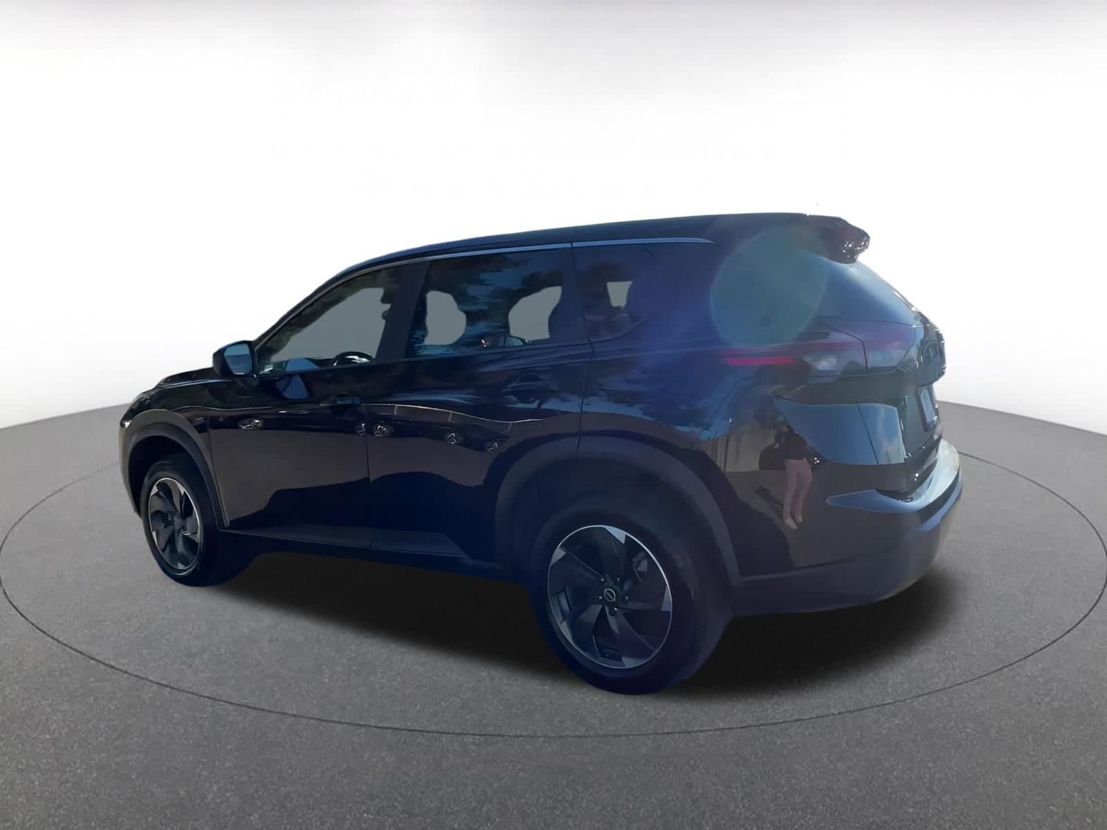 Thumbnail: 2024 Nissan Rogue - 10