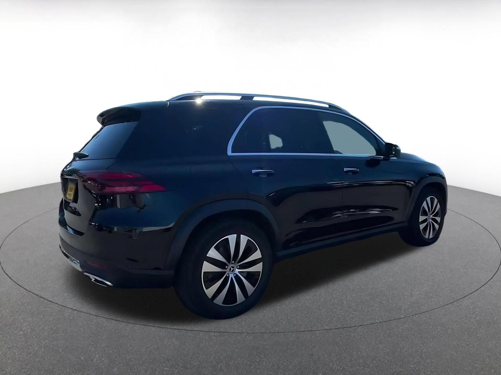 Thumbnail: 2026 Mercedes-Benz GLE - 14