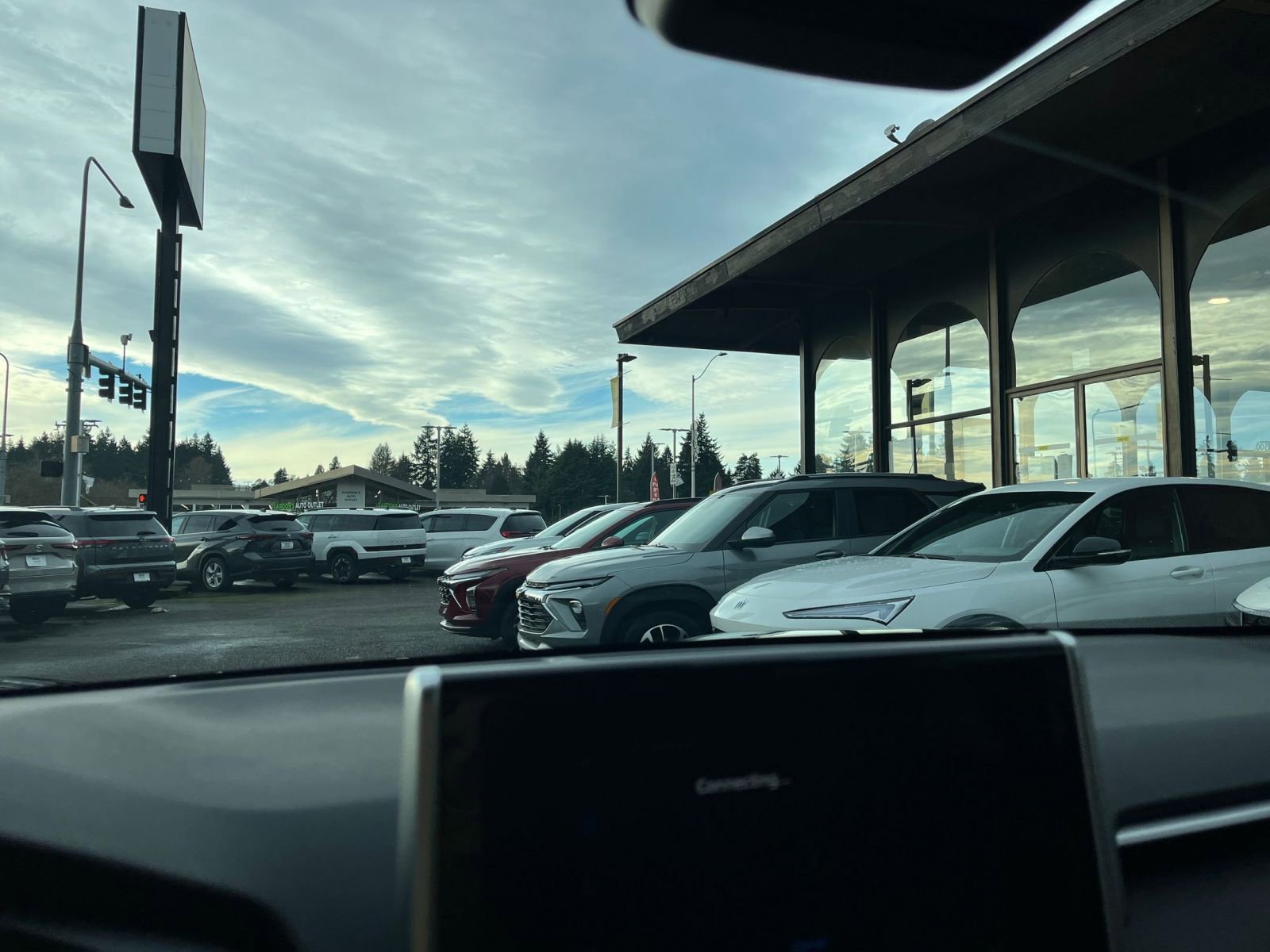 Thumbnail: 2025 Toyota RAV4 - 17