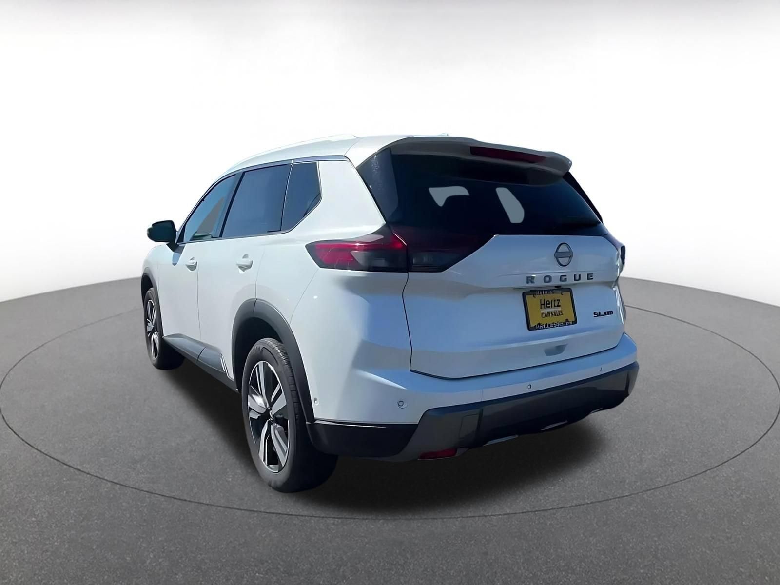Thumbnail: 2026 Nissan Rogue - 9