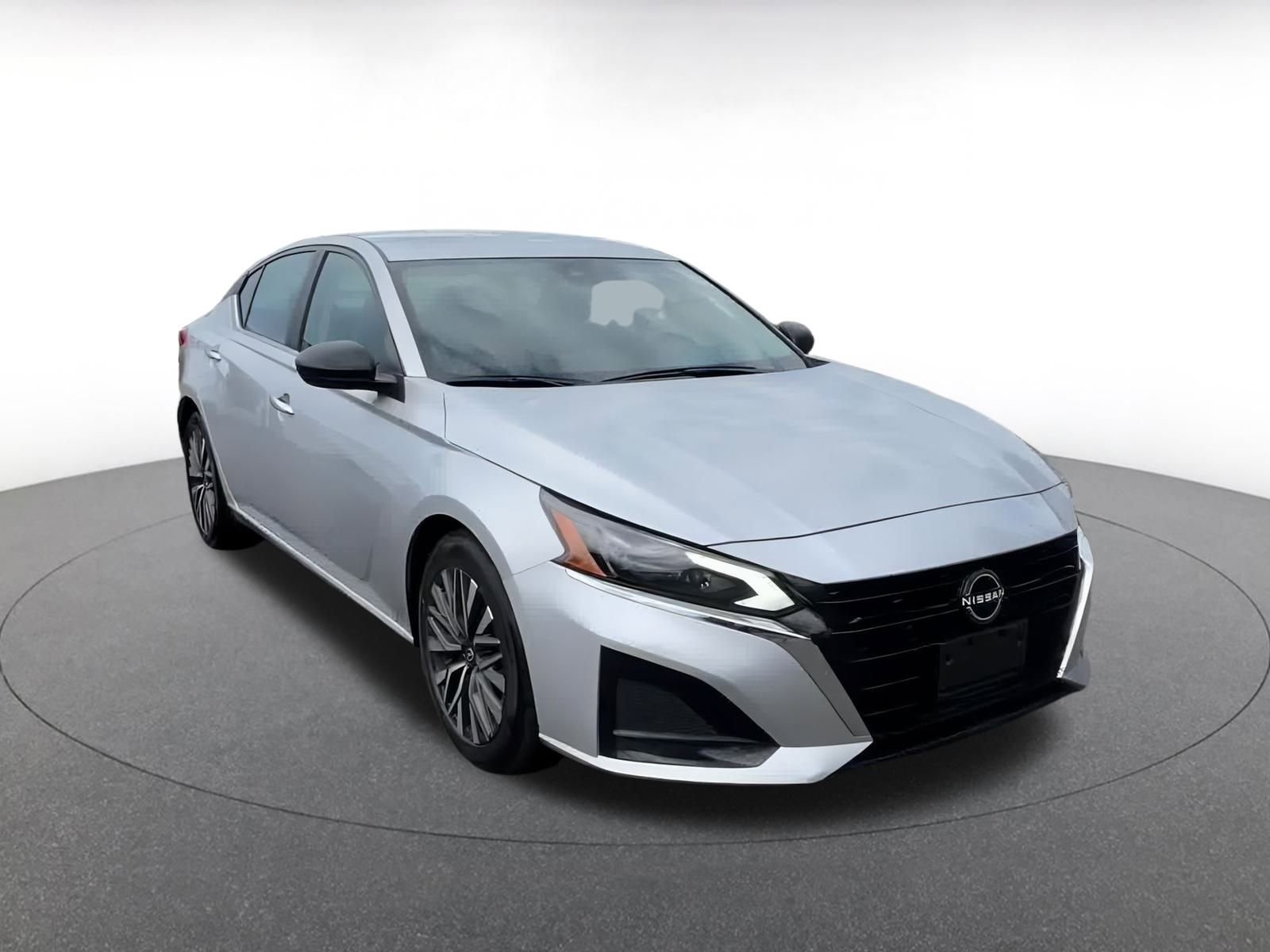 Thumbnail: 2024 Nissan Altima - 3