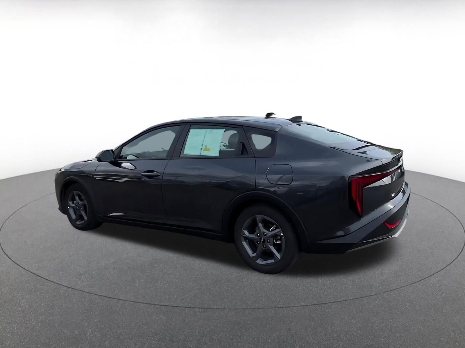 Thumbnail: 2025 Kia K4 - 10