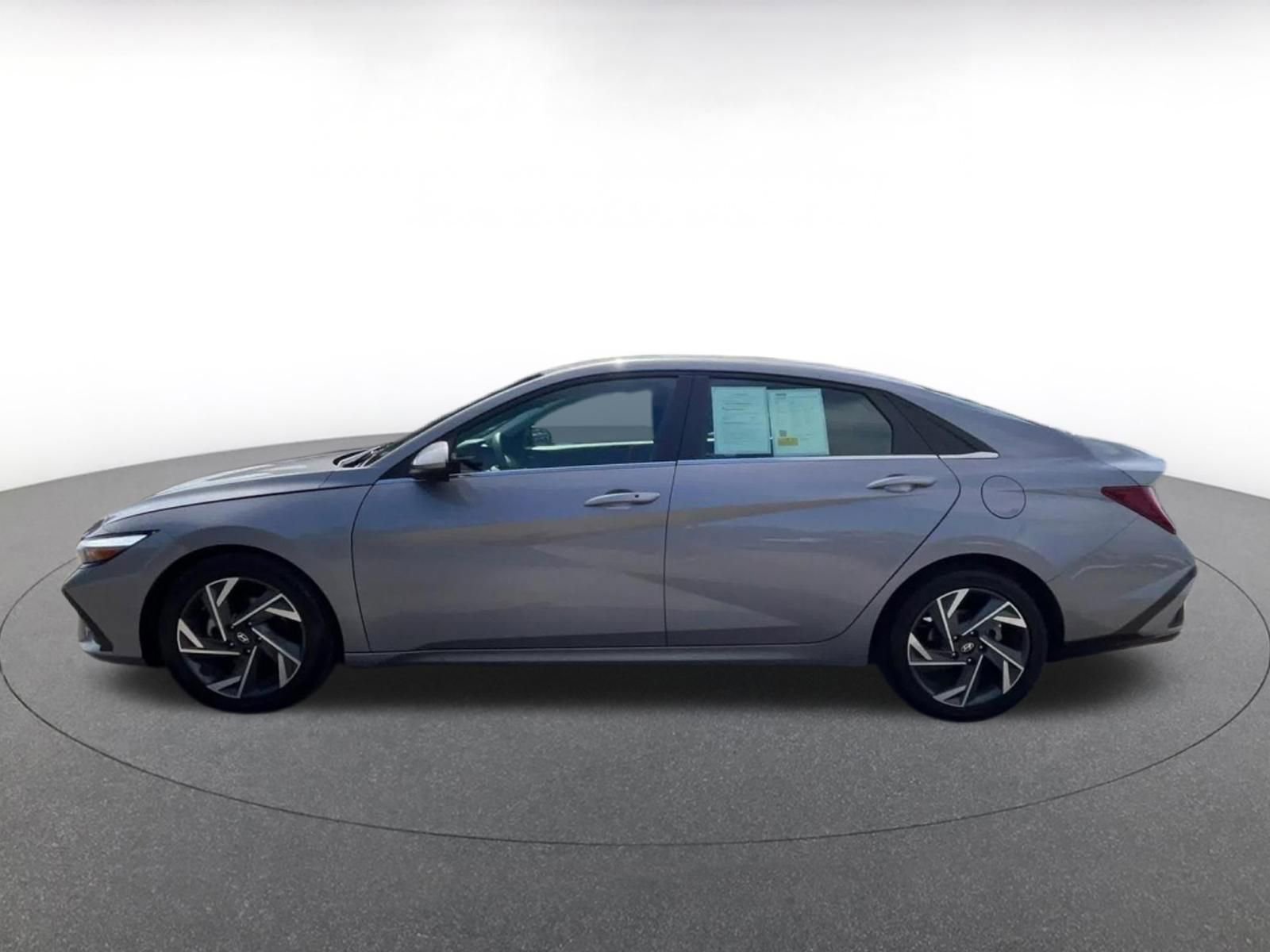Thumbnail: 2025 Hyundai Elantra - 9