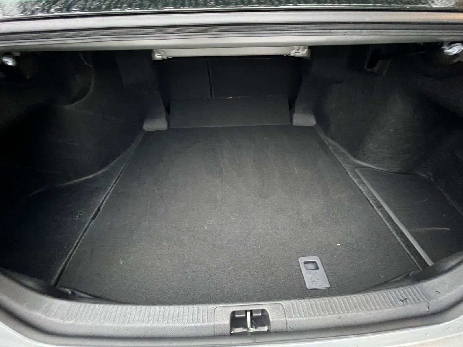 Thumbnail: 2025 Toyota Camry - 31