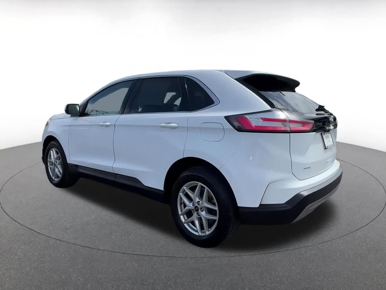 Thumbnail: 2024 Ford Edge - 10