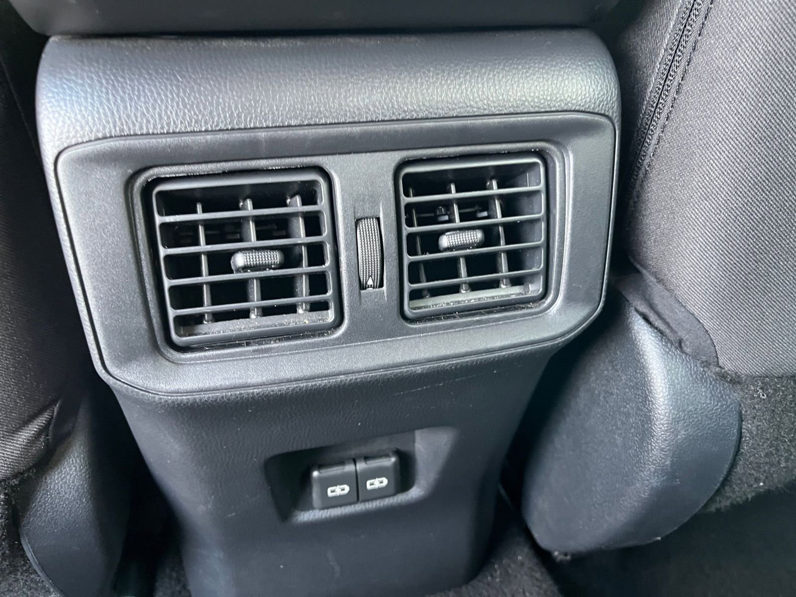 Thumbnail: 2025 Toyota RAV4 - 24