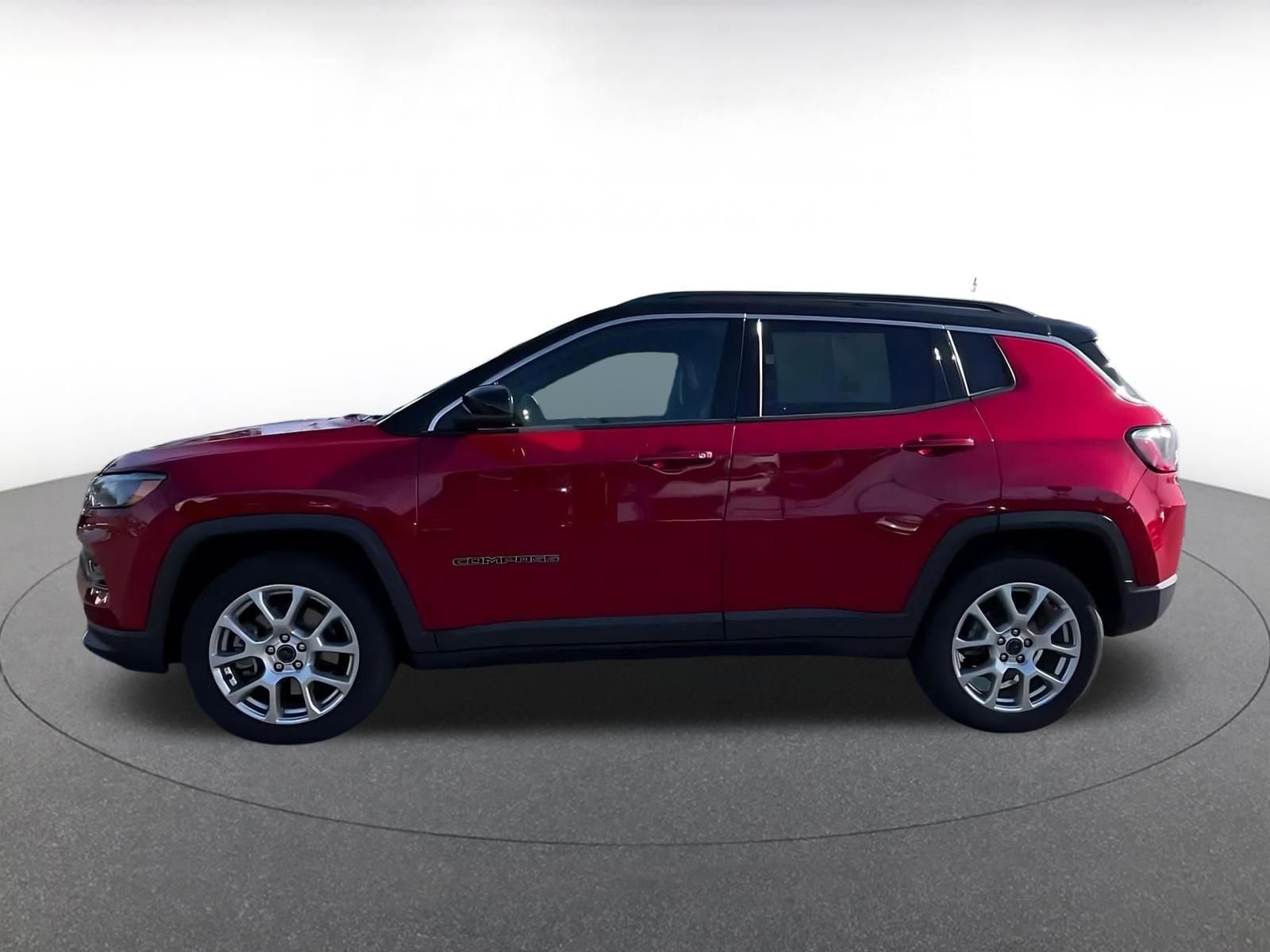 Thumbnail: 2025 Jeep Compass - 8