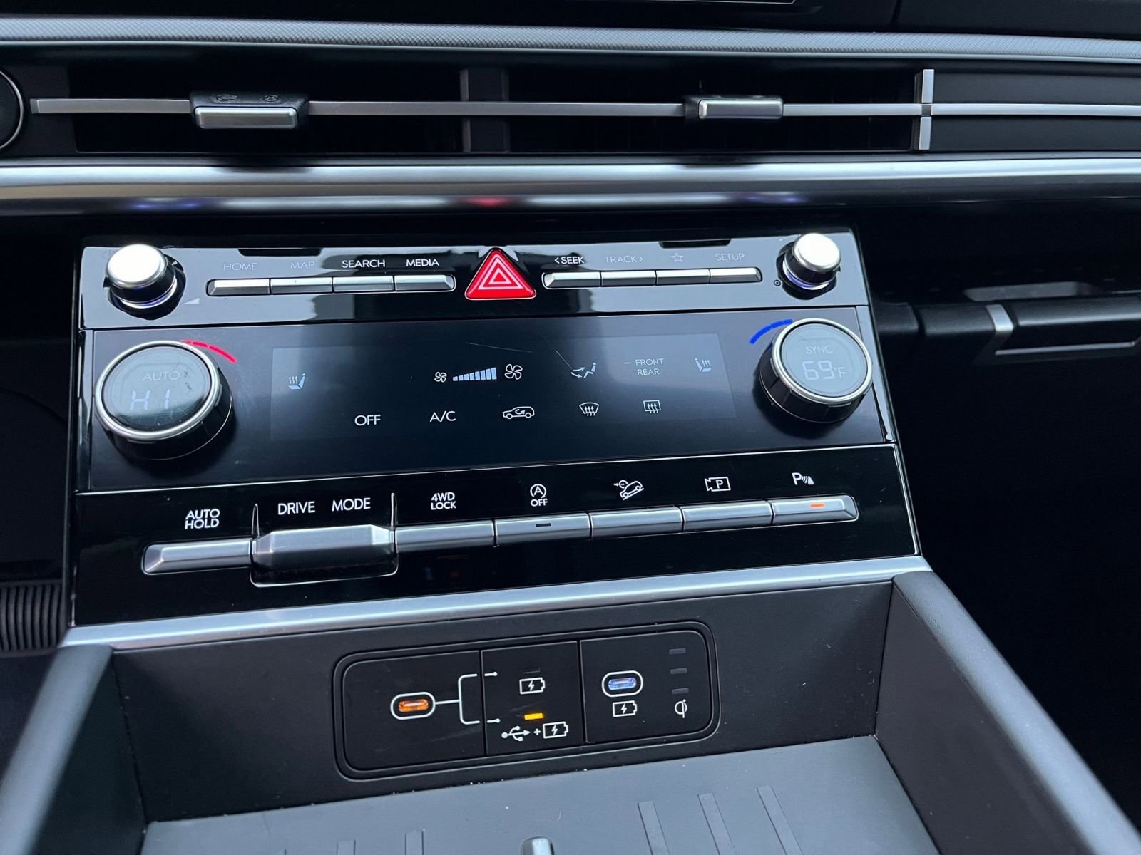 Thumbnail: 2025 Hyundai Santa Fe - 28