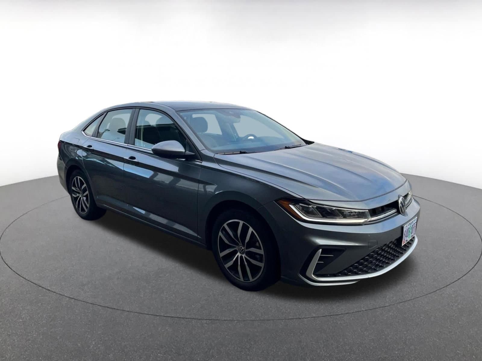 Thumbnail: 2025 Volkswagen Jetta - 1