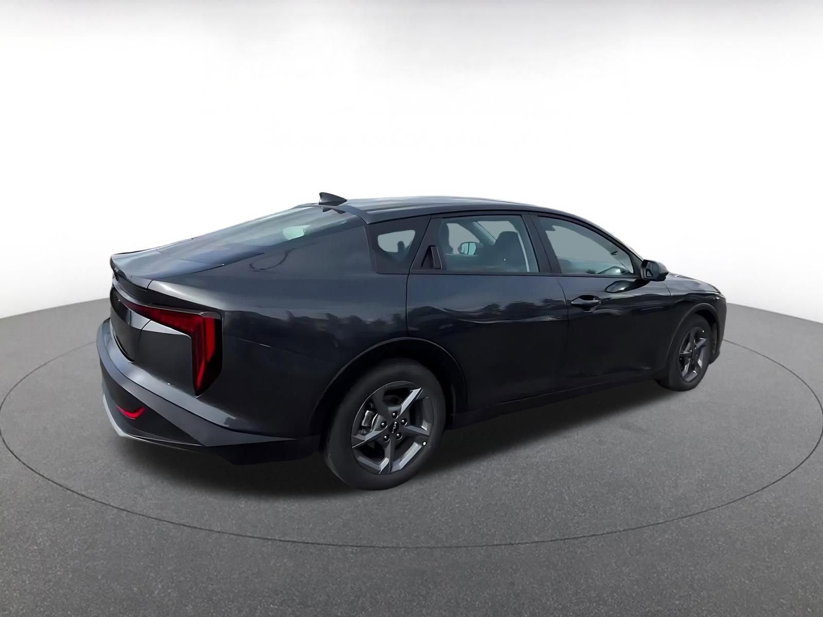 Thumbnail: 2025 Kia K4 - 14