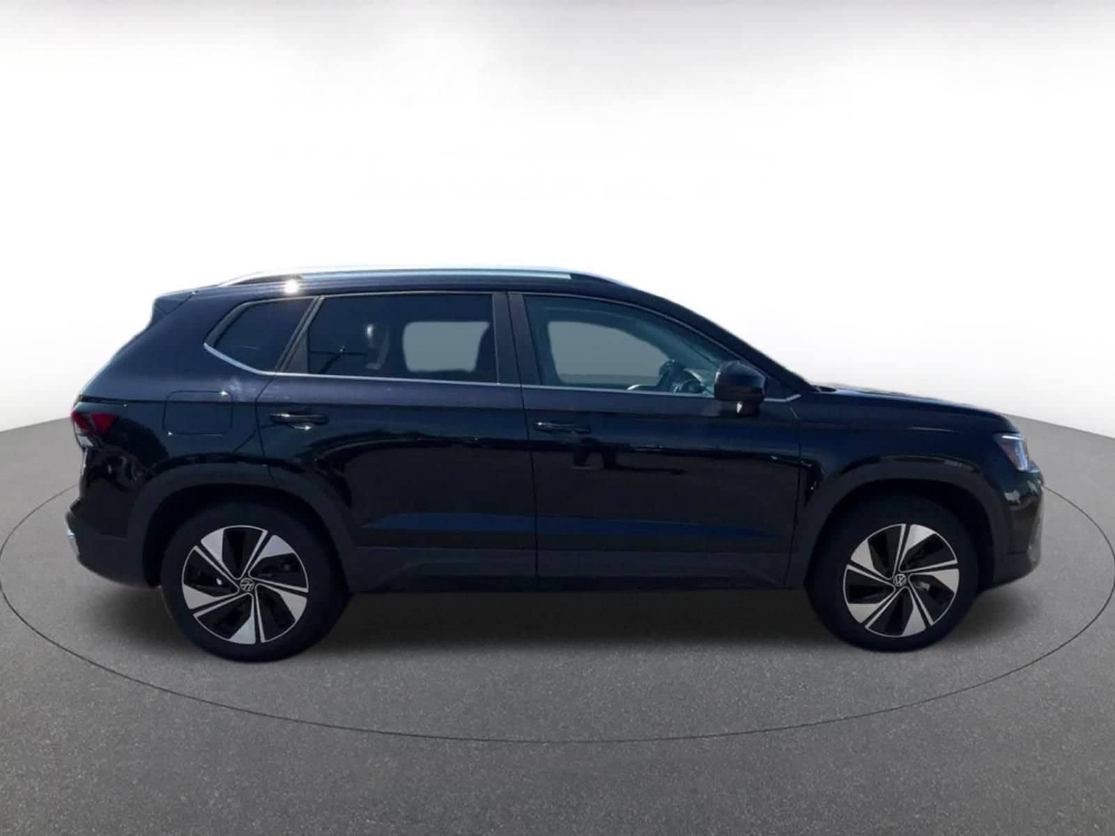 Thumbnail: 2026 Volkswagen Taos - 15