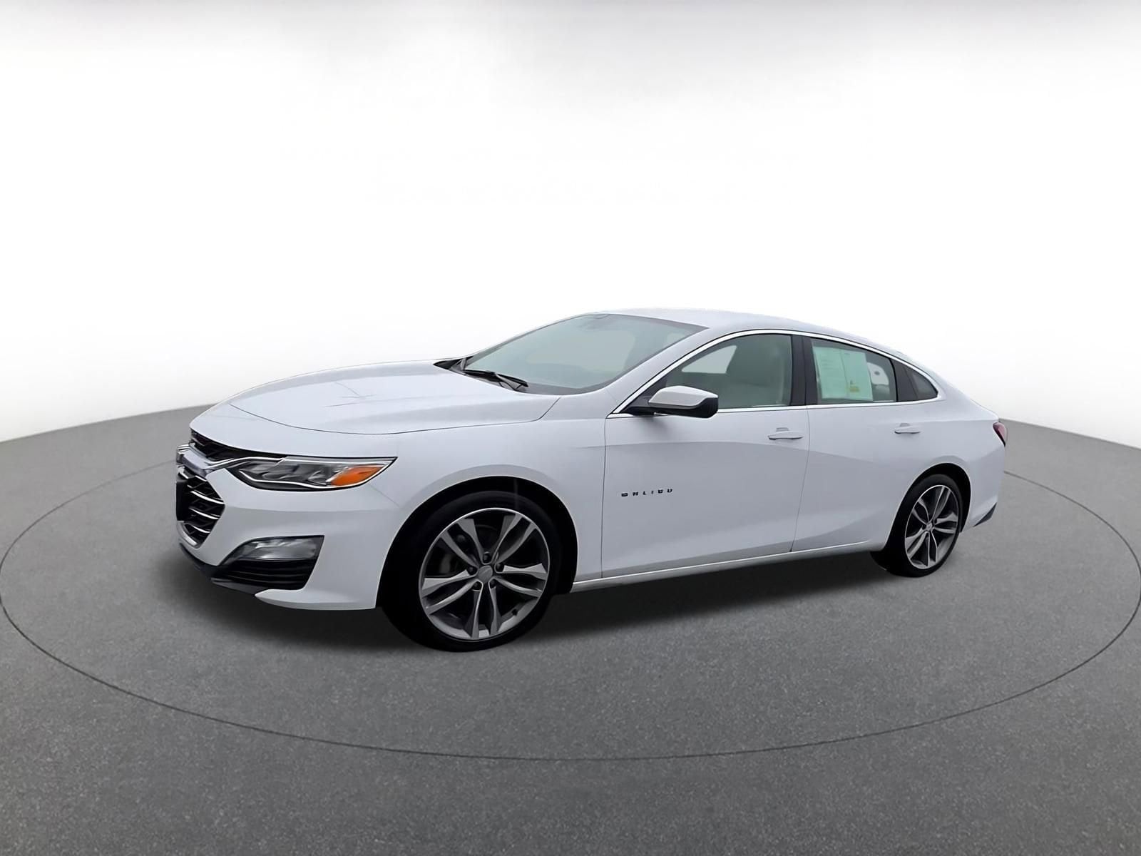 Thumbnail: 2024 Chevrolet Malibu - 8