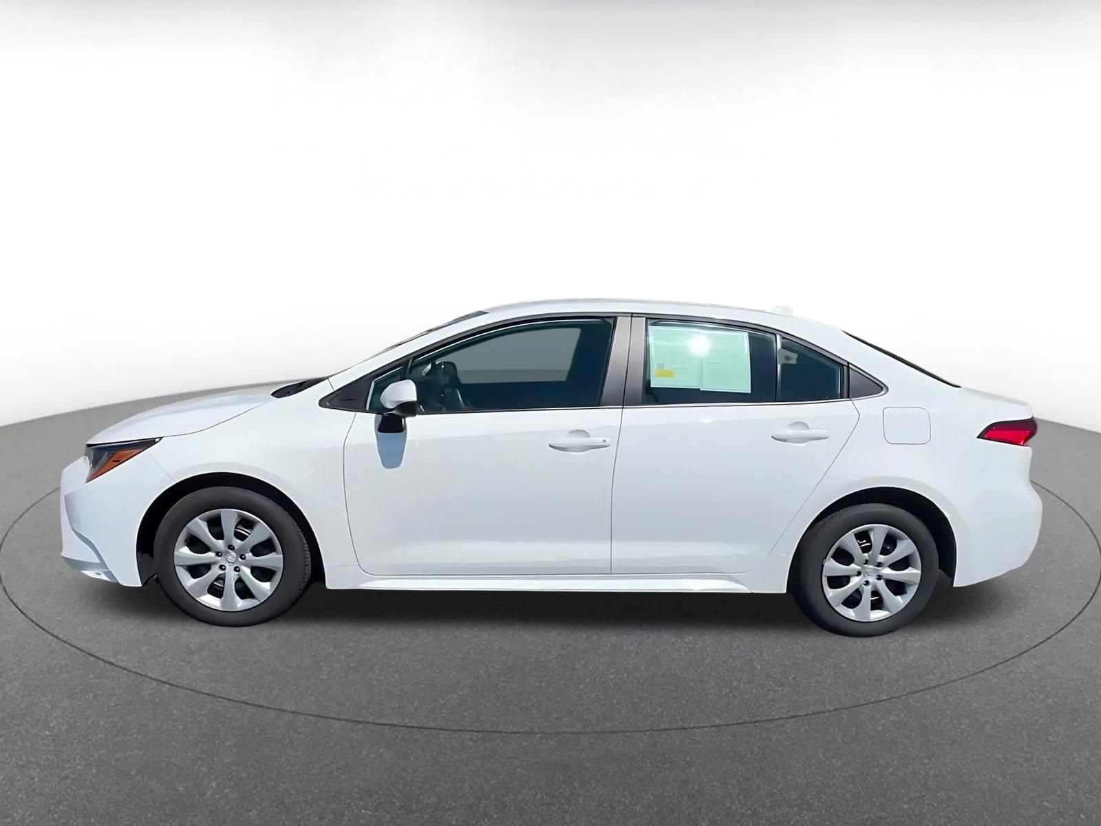 Thumbnail: 2025 Toyota Corolla - 9