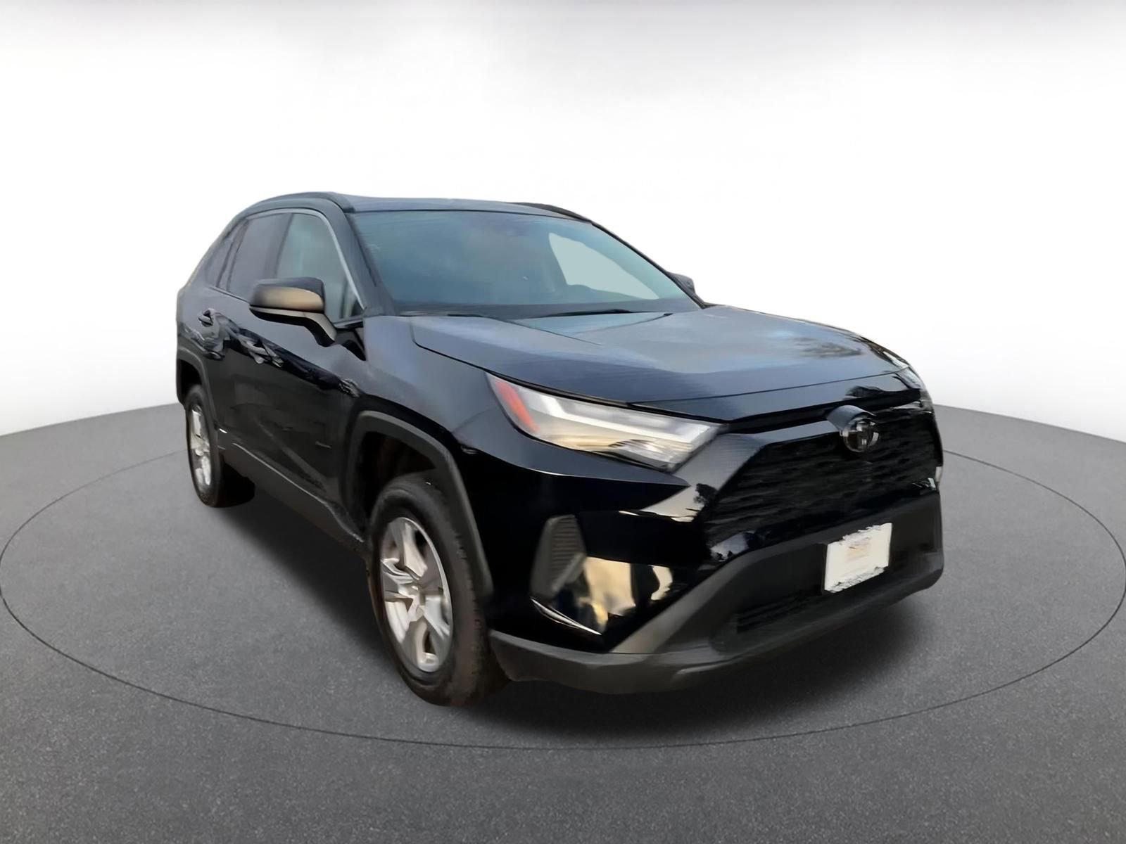 Thumbnail: 2025 Toyota RAV4 - 3