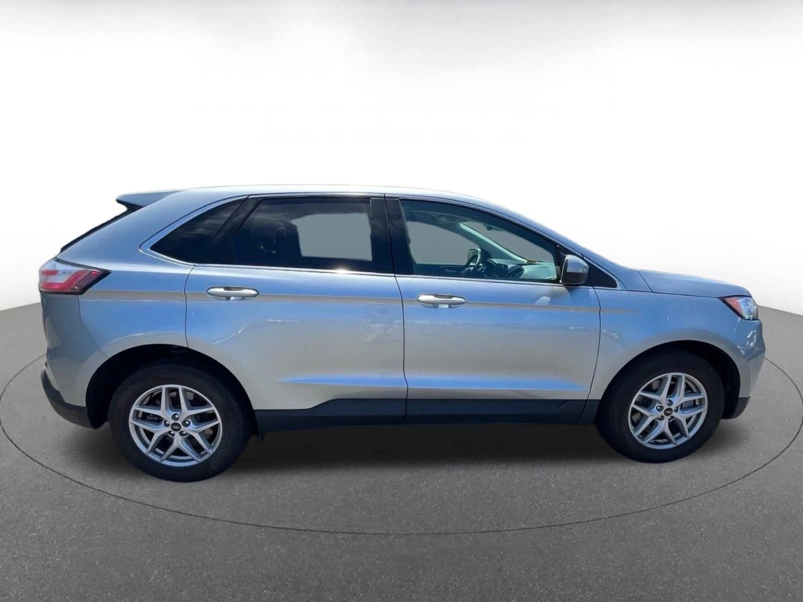 2024 Ford Edge SEL 8
