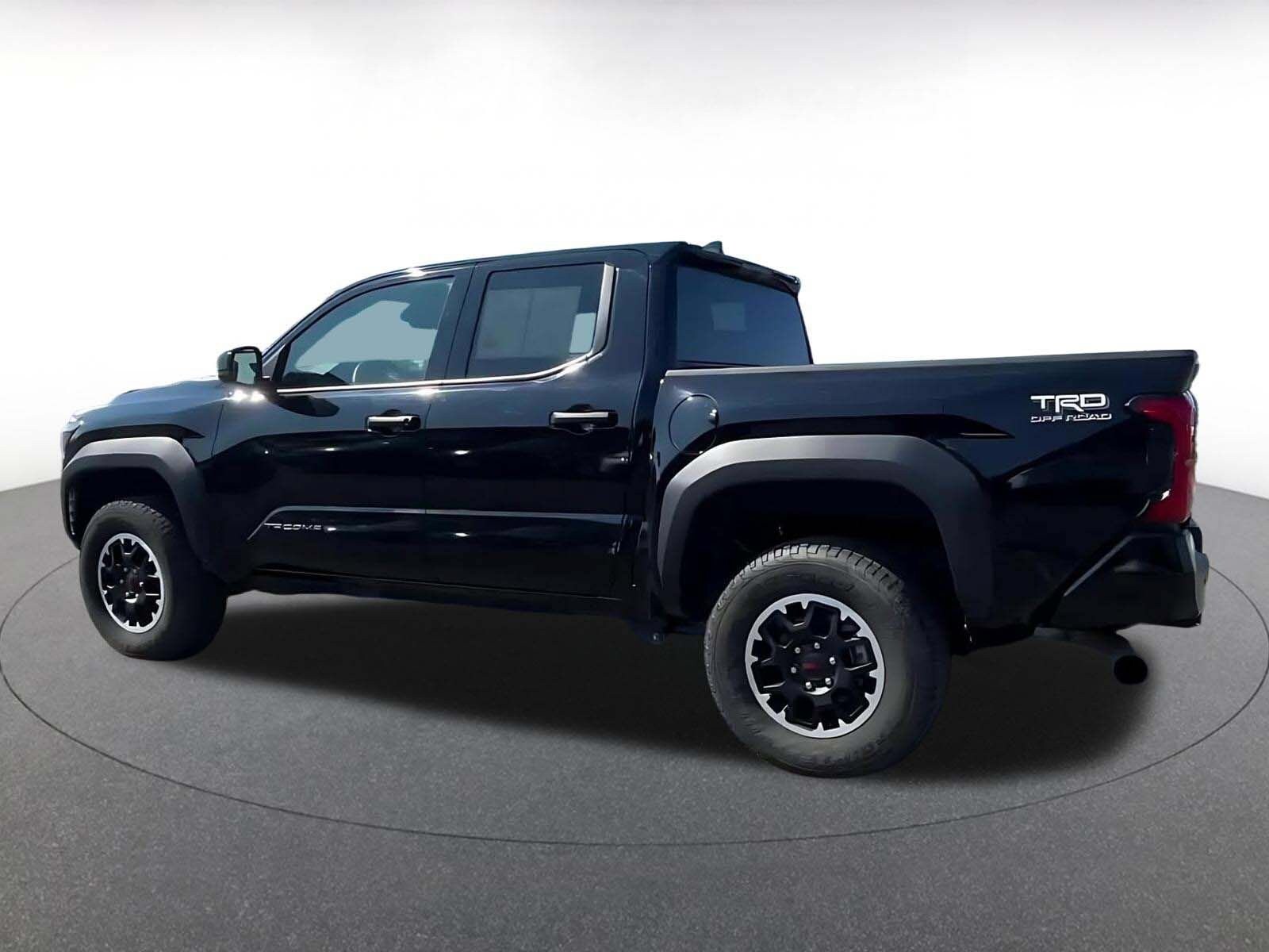Thumbnail: 2025 Toyota Tacoma - 10