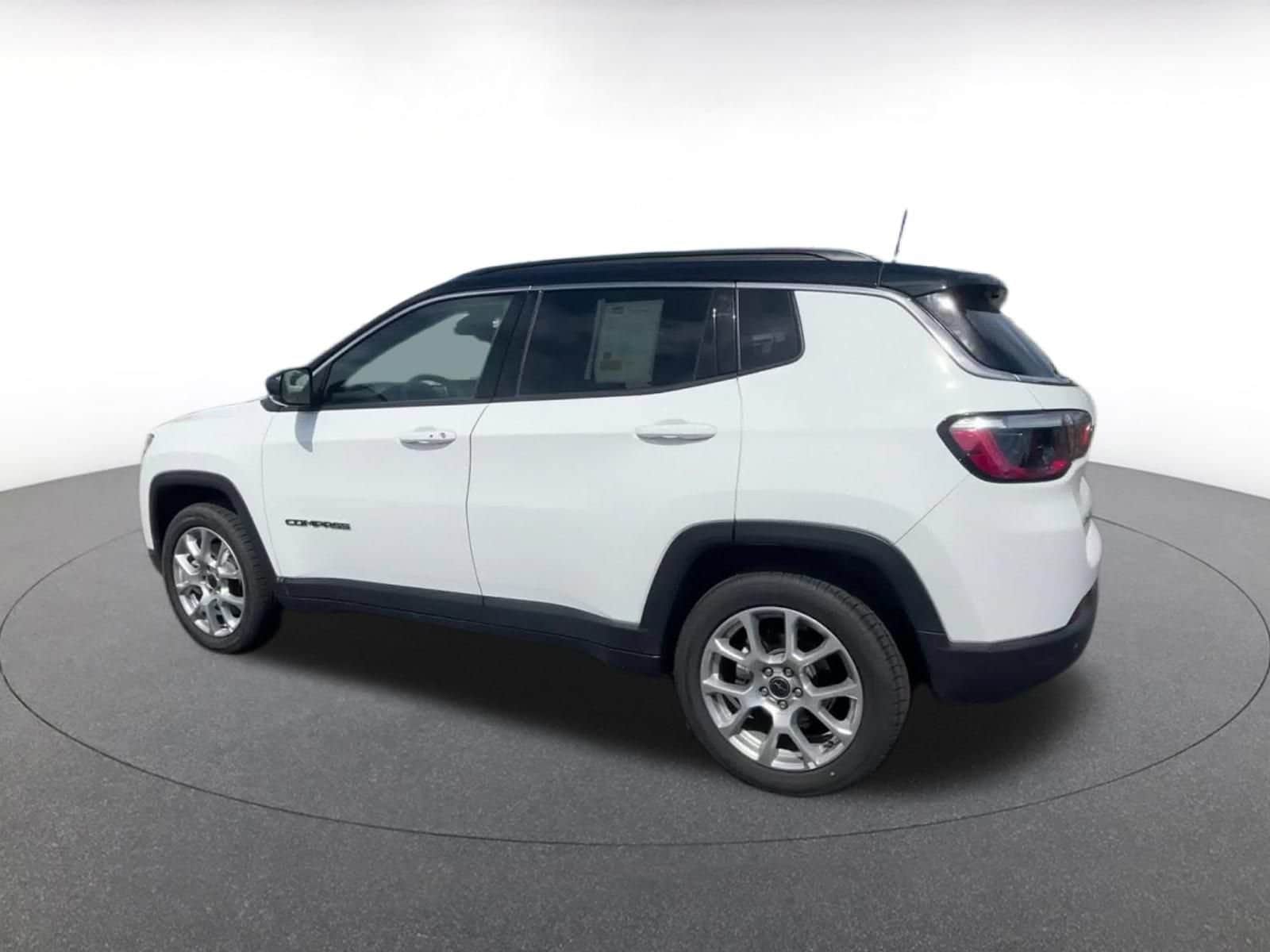 Thumbnail: 2025 Jeep Compass - 10