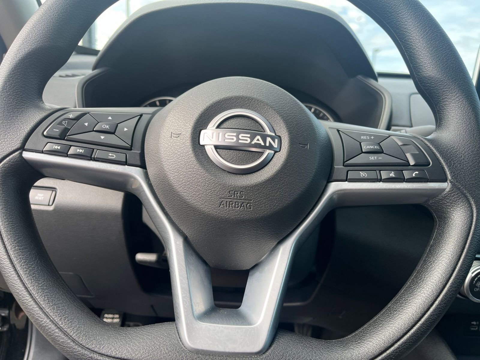 Thumbnail: 2025 Nissan Altima - 29