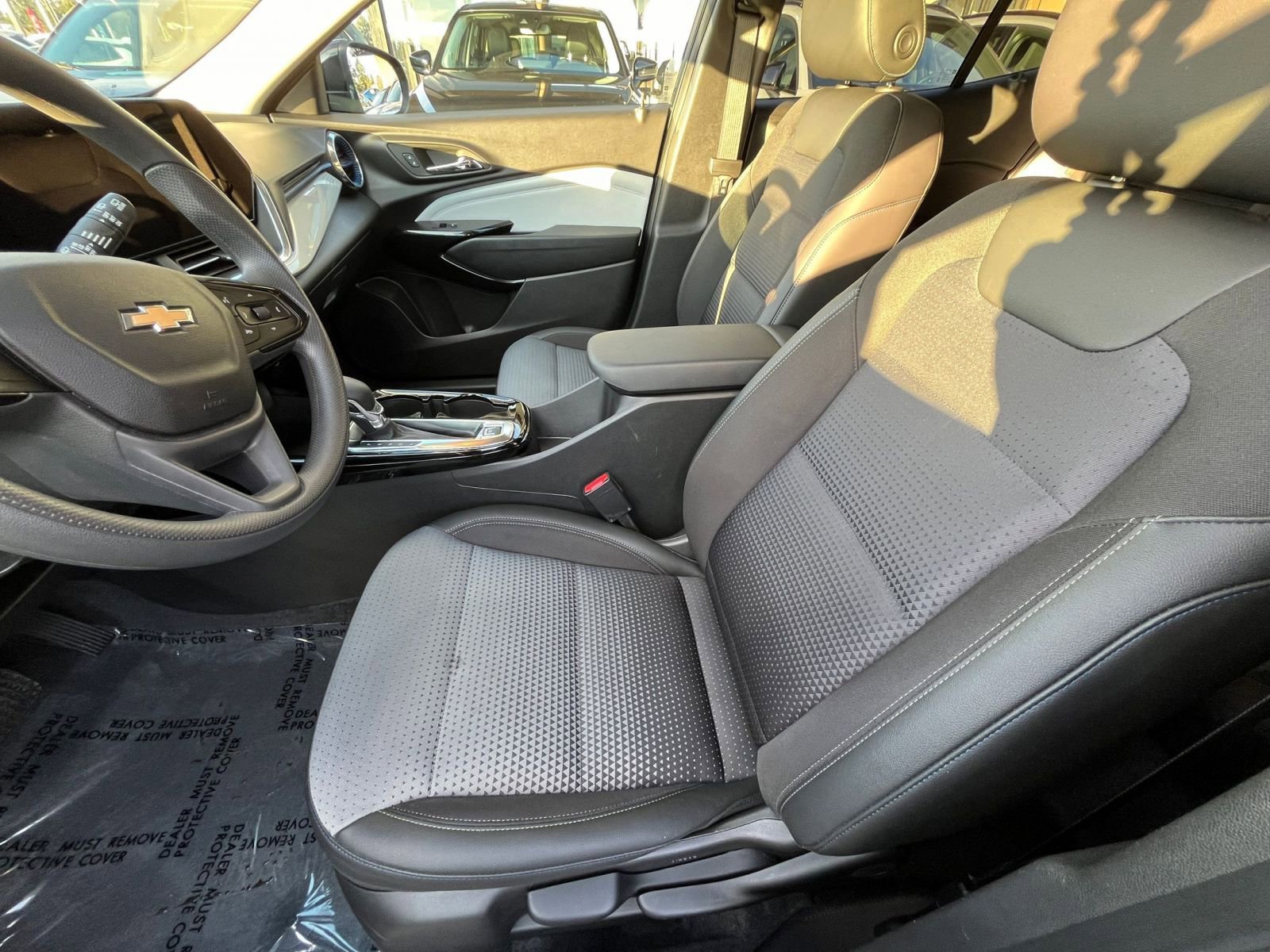 Thumbnail: 2025 Chevrolet Trax - 27