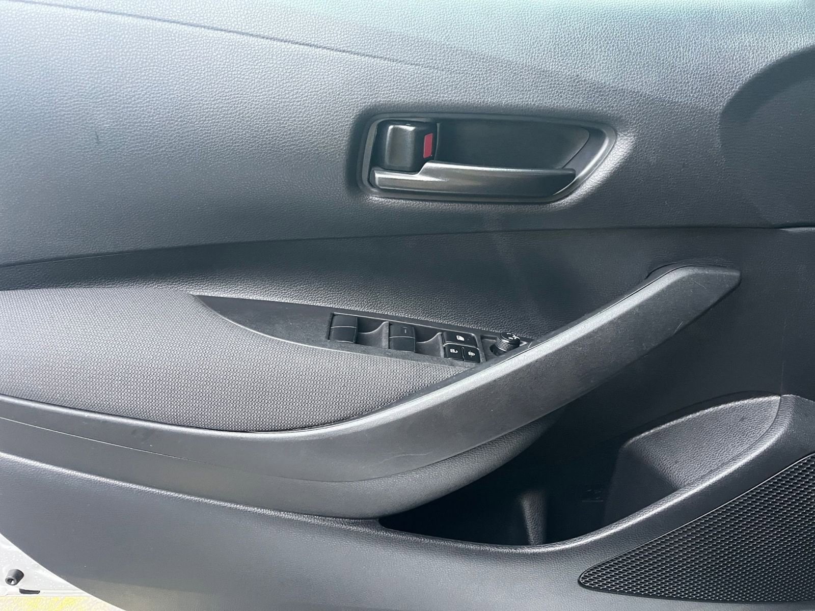 Thumbnail: 2025 Toyota Corolla - 20