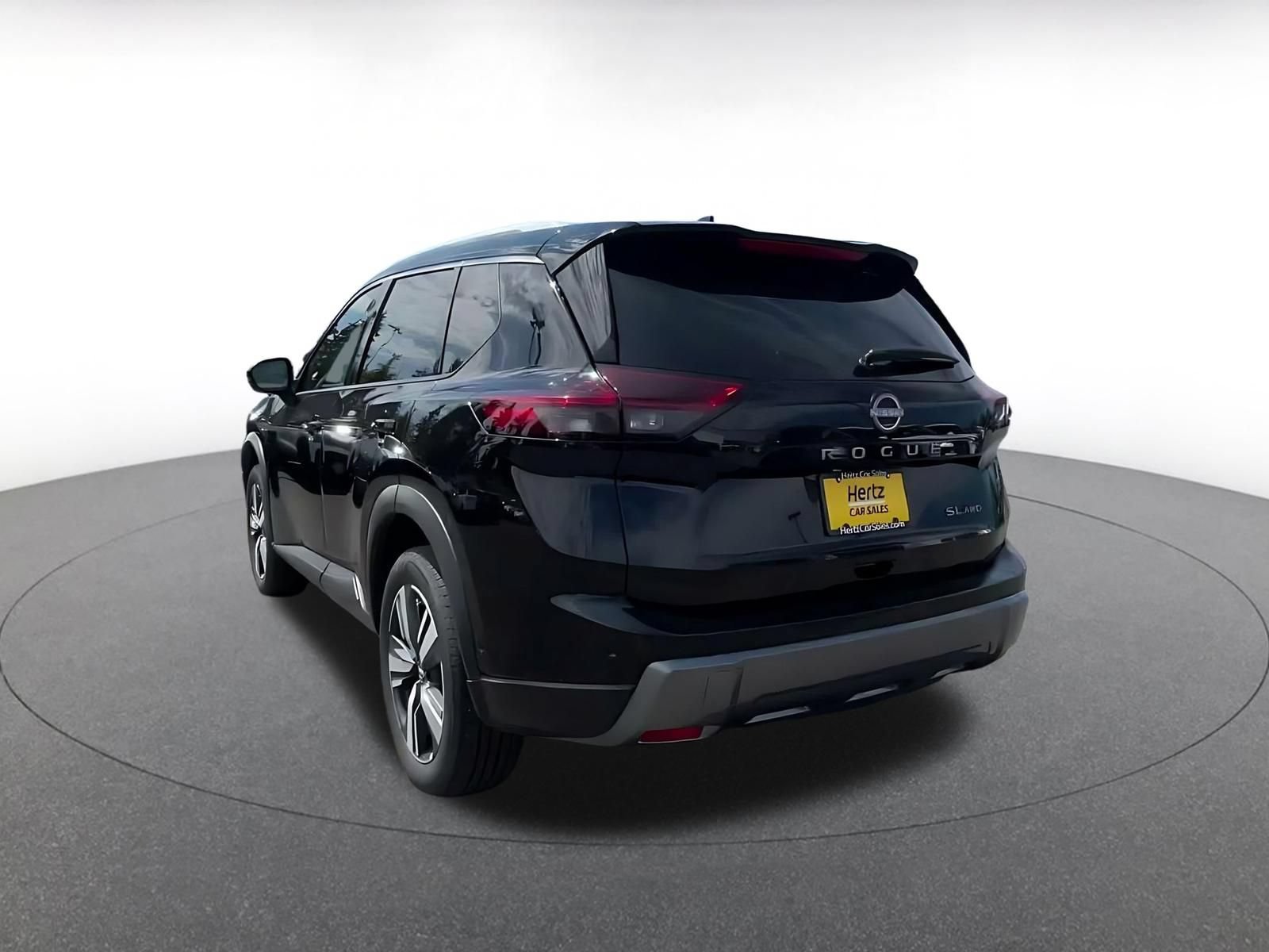 Thumbnail: 2026 Nissan Rogue - 10