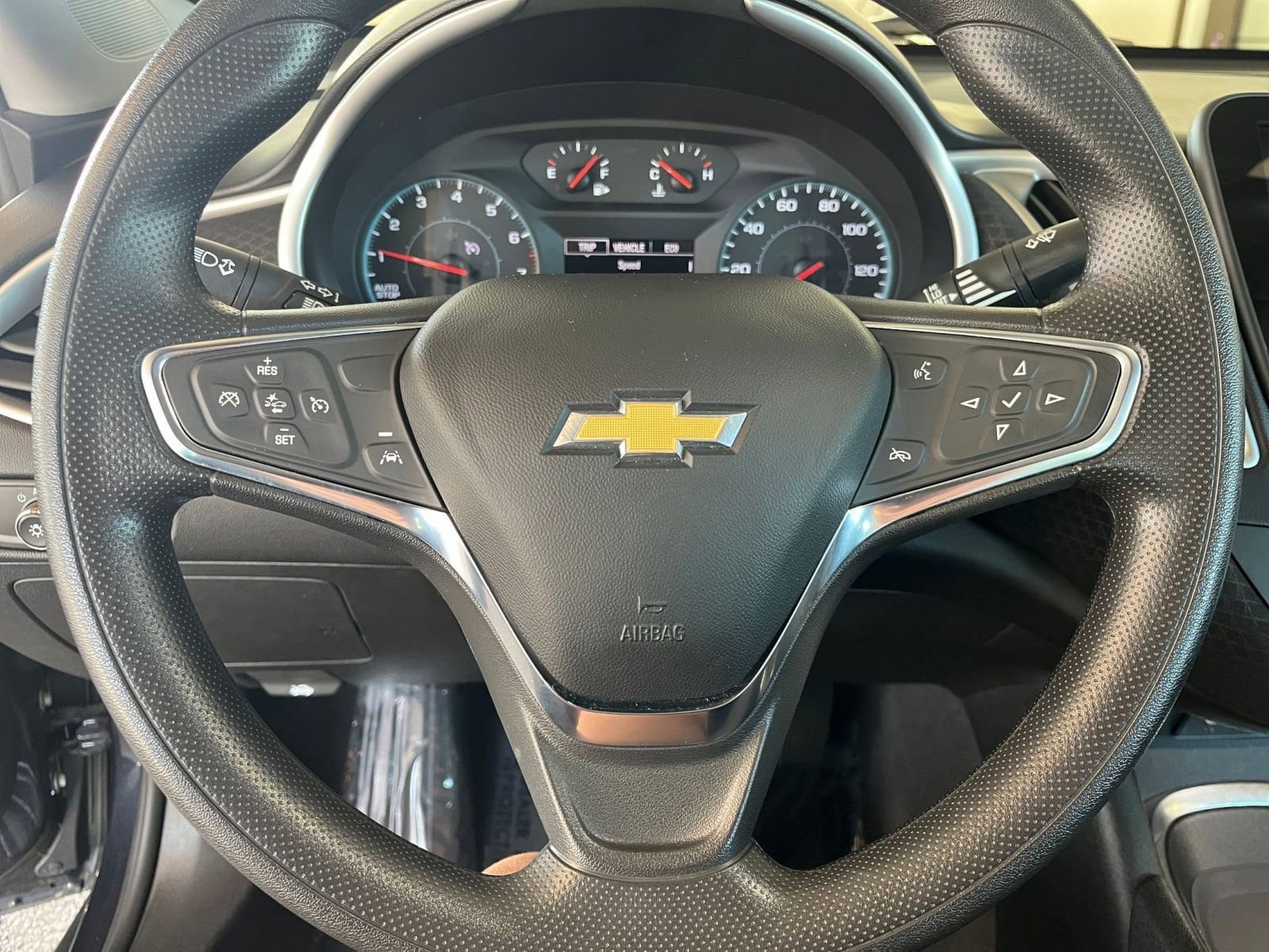 Thumbnail: 2023 Chevrolet Malibu - 28