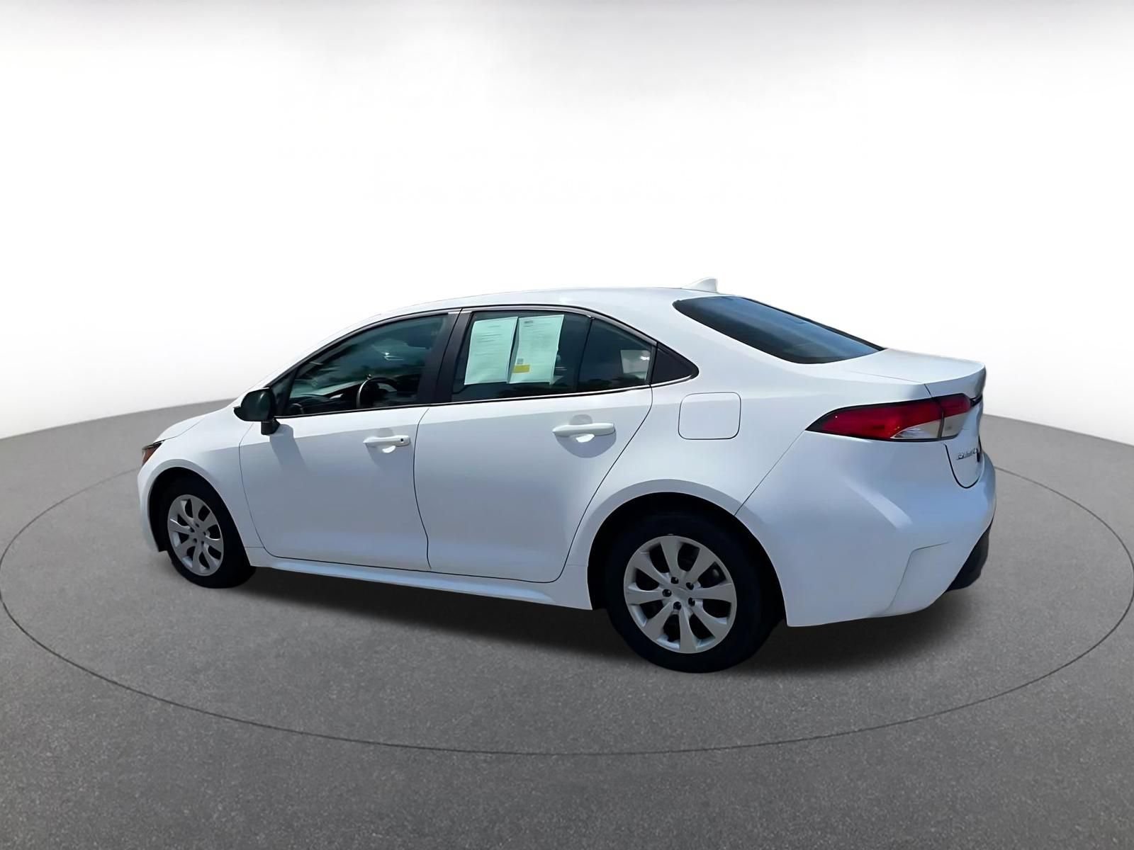 Thumbnail: 2025 Toyota Corolla - 9