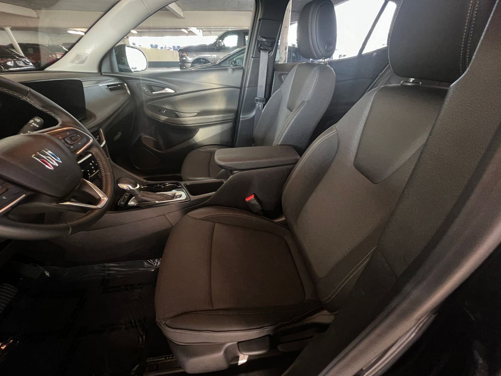 Thumbnail: 2025 Buick Encore GX - 27