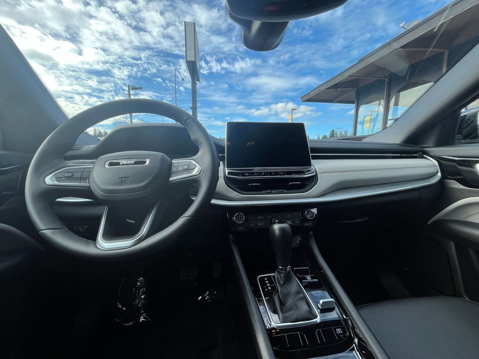 Thumbnail: 2025 Jeep Compass - 34