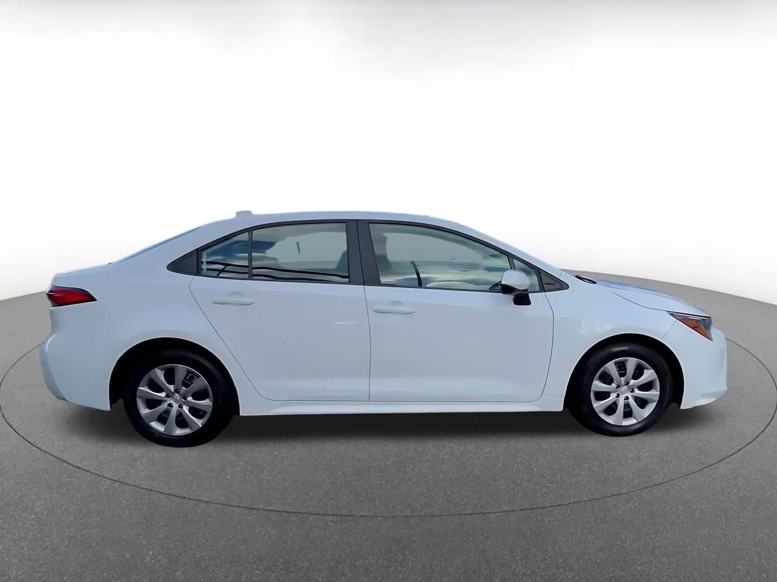 Thumbnail: 2025 Toyota Corolla - 16