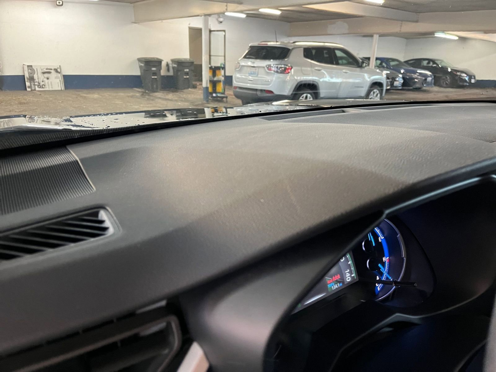 Thumbnail: 2025 Toyota RAV4 - 34