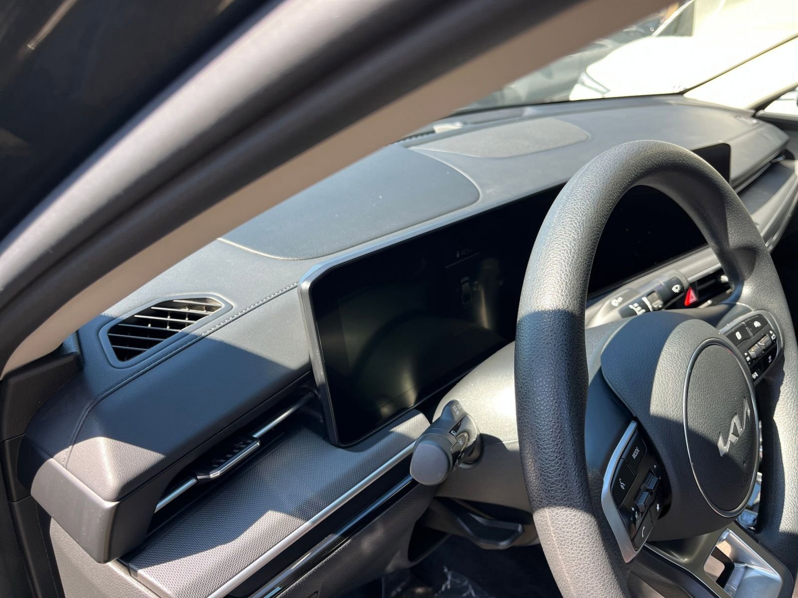 Thumbnail: 2025 Kia K5 - 35