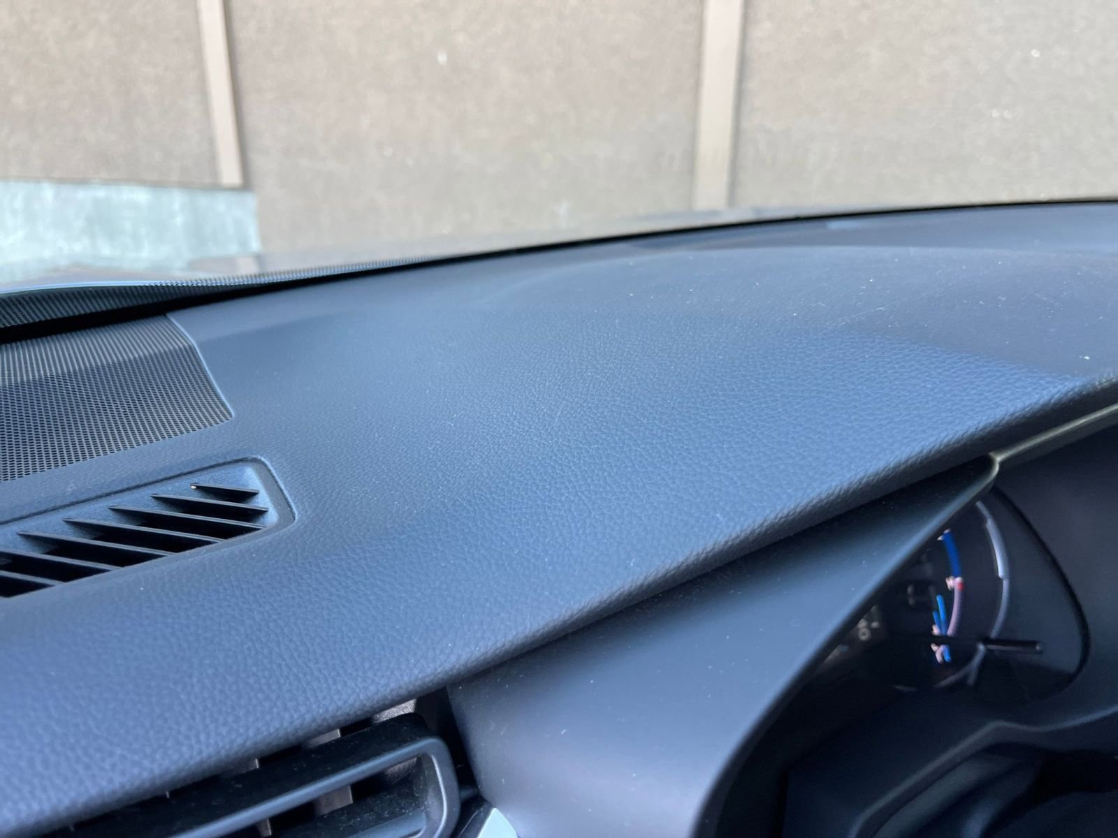 Thumbnail: 2025 Toyota RAV4 - 34