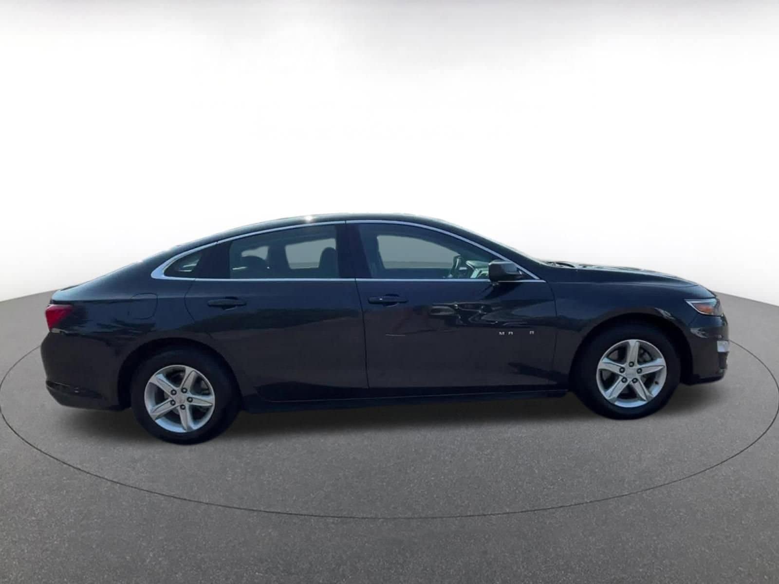 Thumbnail: 2023 Chevrolet Malibu - 16
