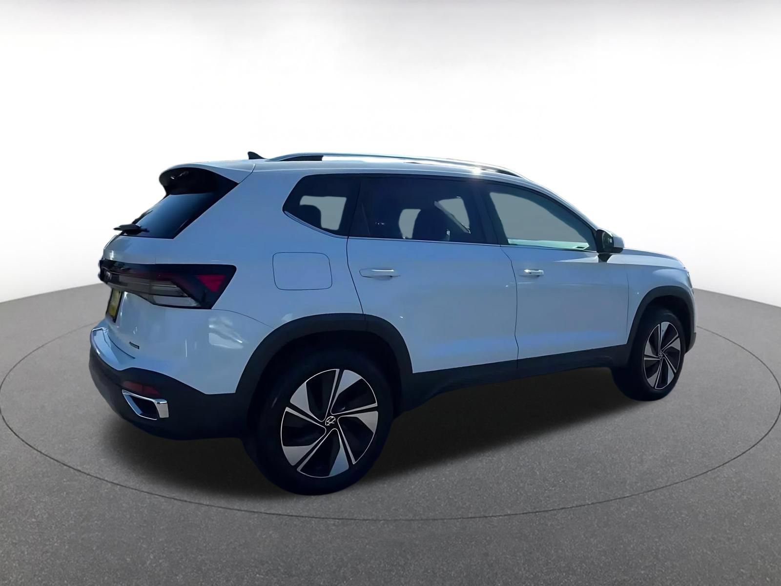 Thumbnail: 2026 Volkswagen Taos - 13