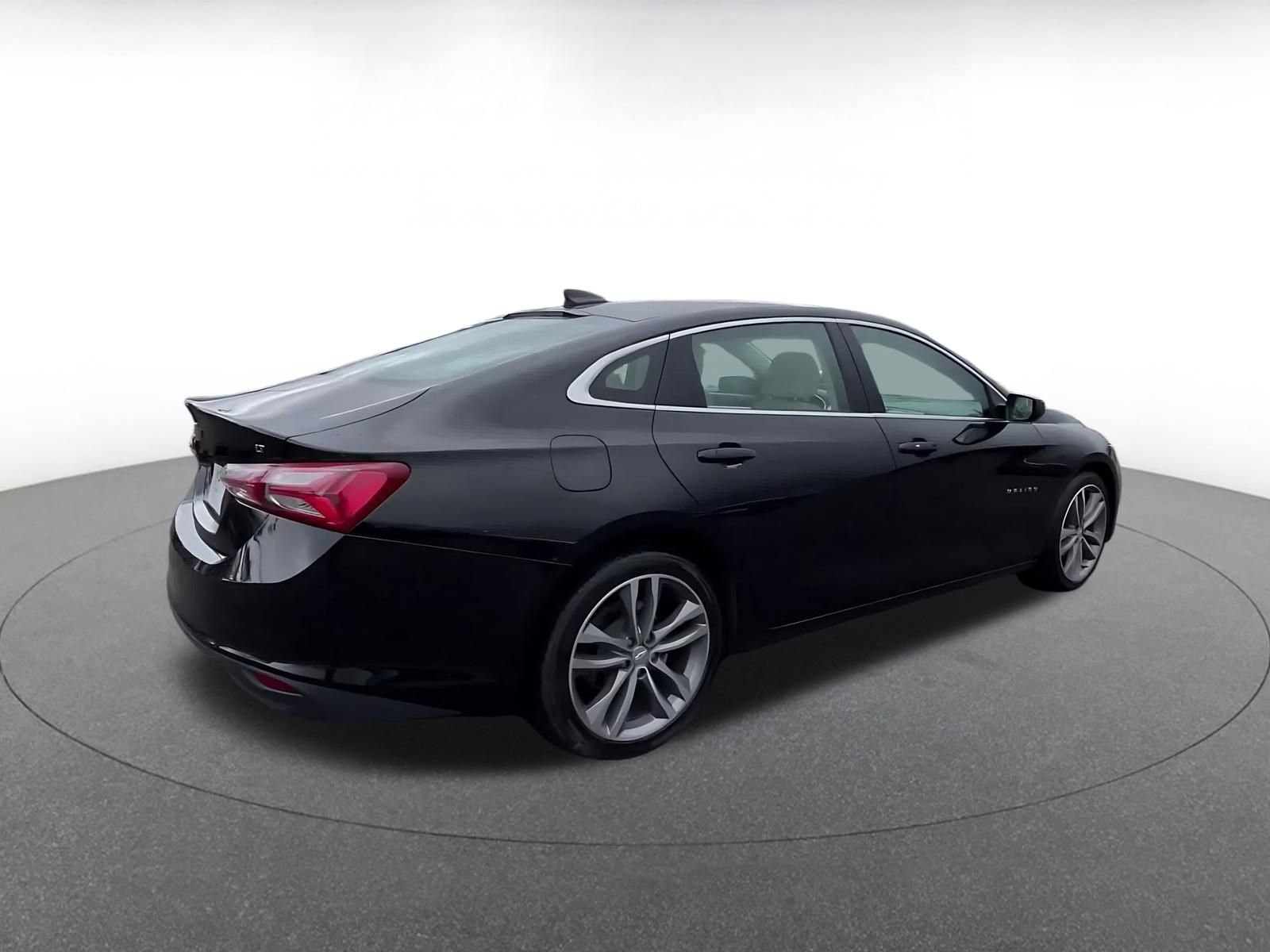 Thumbnail: 2024 Chevrolet Malibu - 15