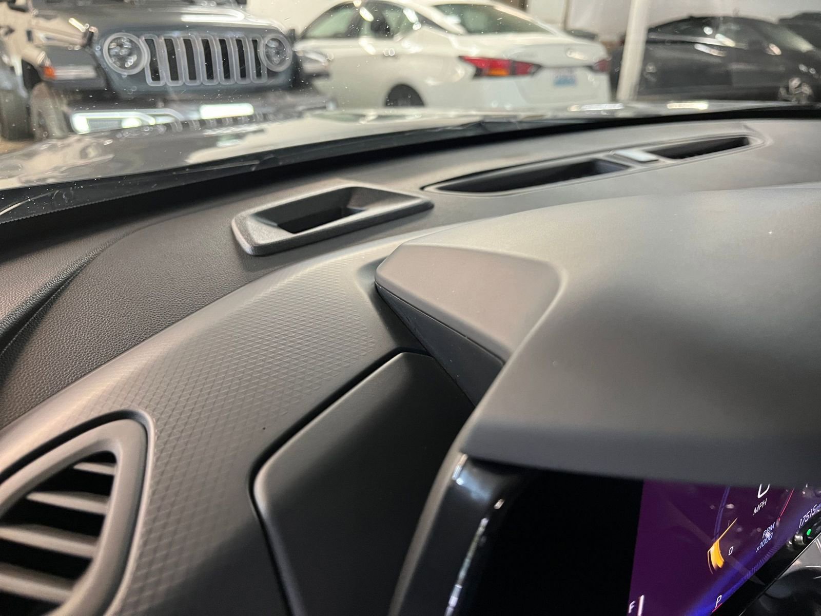 Thumbnail: 2025 Chevrolet Trax - 34