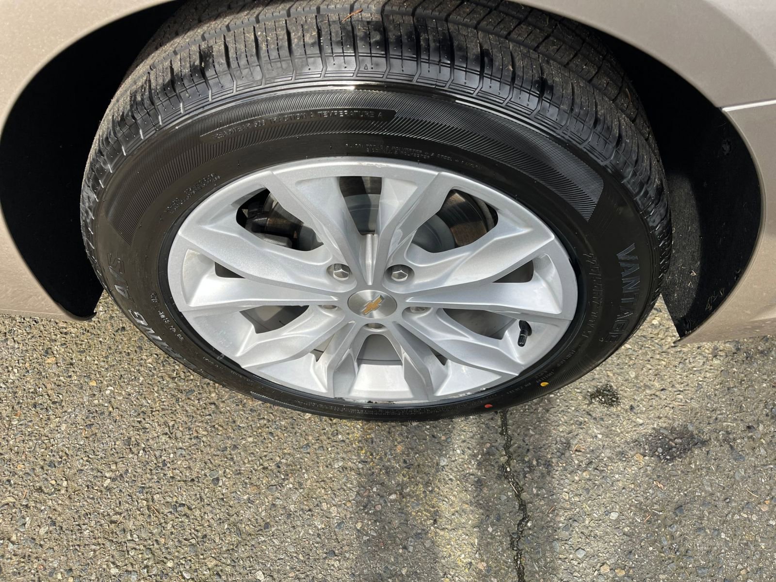 Thumbnail: 2024 Chevrolet Malibu - 31