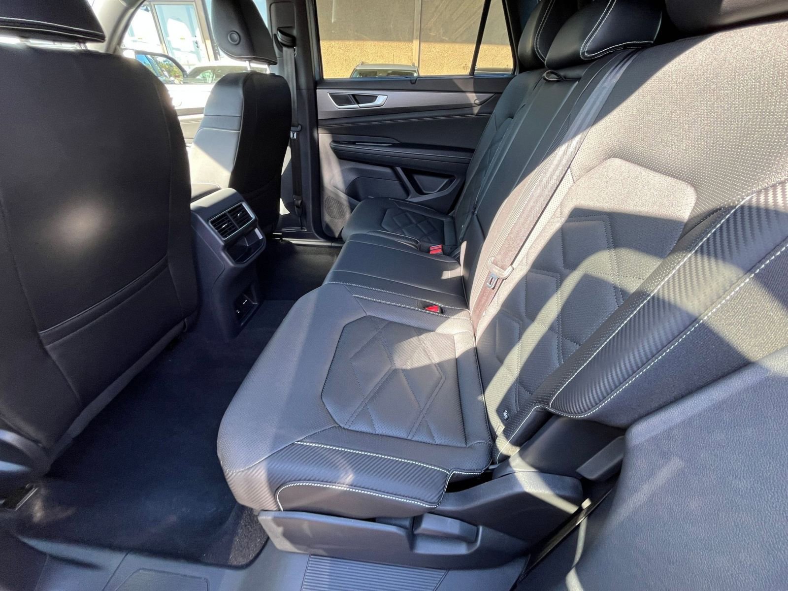 Thumbnail: 2025 Volkswagen Atlas - 28