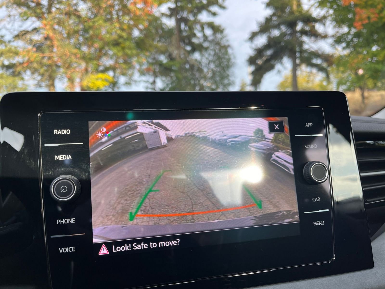 Thumbnail: 2025 Volkswagen Jetta - 17