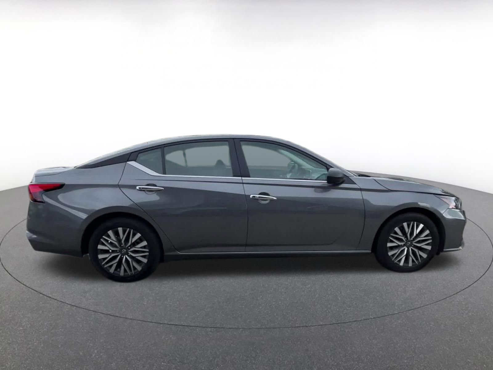 Thumbnail: 2025 Nissan Altima - 16