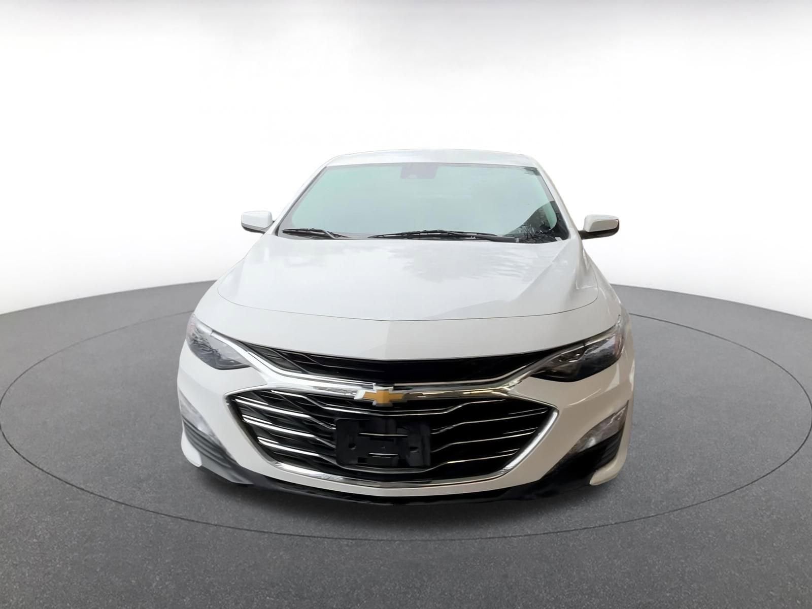 Thumbnail: 2023 Chevrolet Malibu - 5