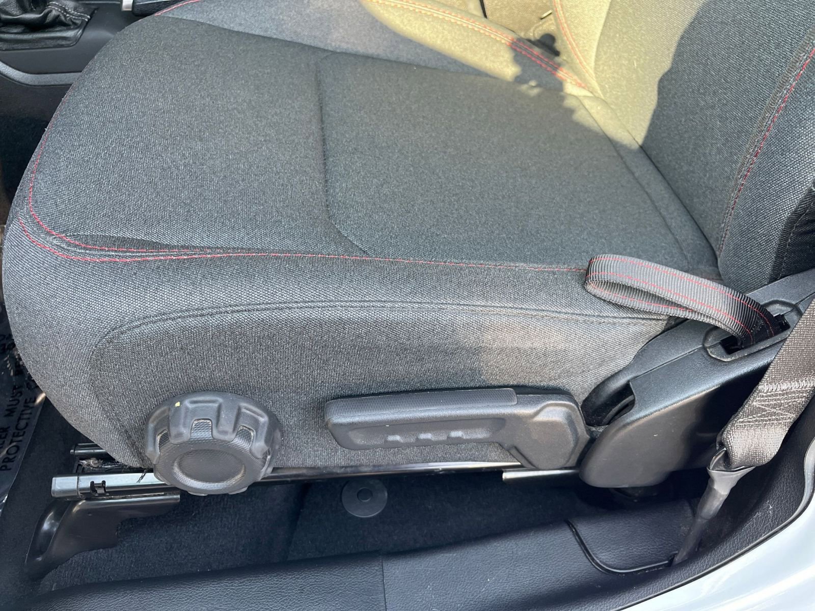 Thumbnail: 2025 Jeep Wrangler - 23