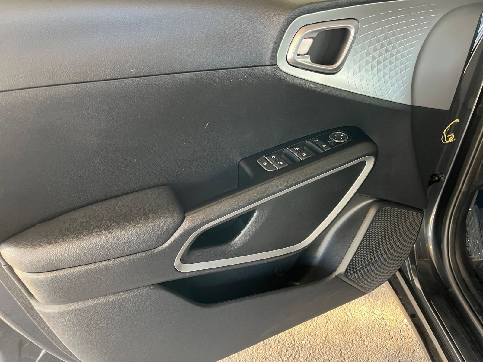 Thumbnail: 2025 Kia Soul - 18