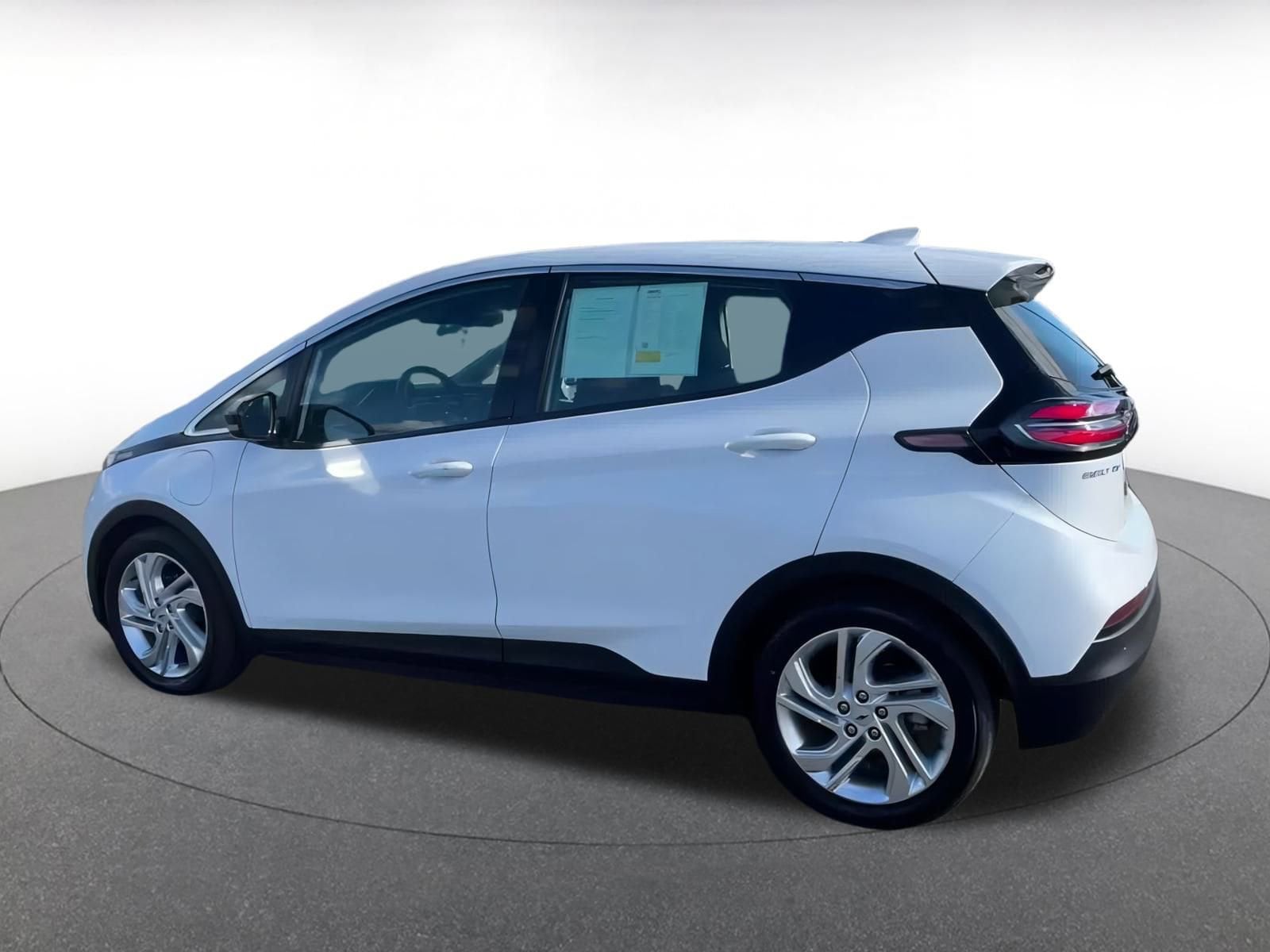 Thumbnail: 2023 Chevrolet Bolt EV - 10