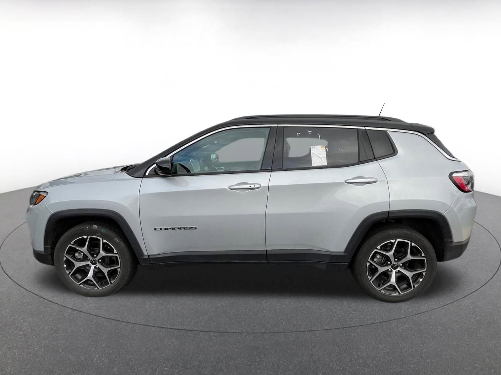 Thumbnail: 2025 Jeep Compass - 4