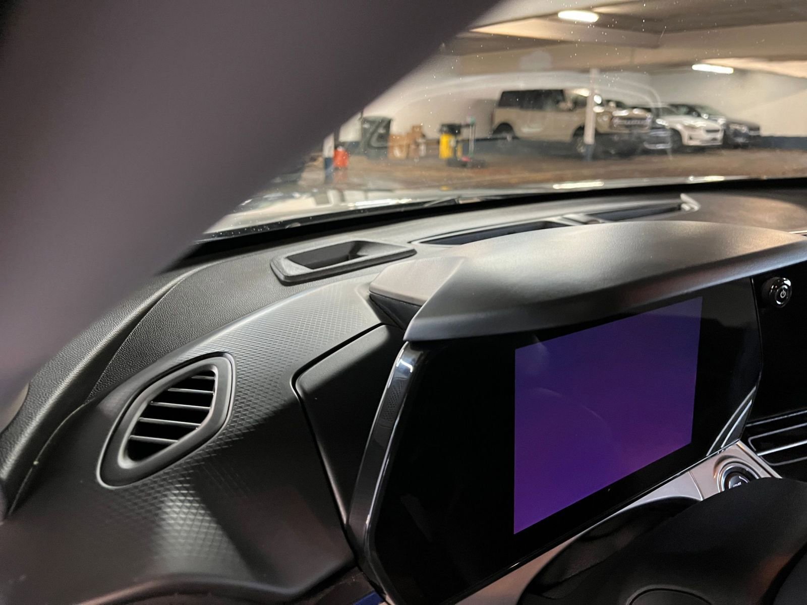 Thumbnail: 2025 Chevrolet Trax - 34